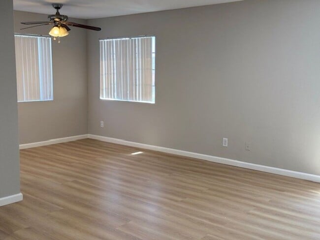 Building Photo - BEAUTIFUL NEWLY REMODELED 2 BEDROOM/1 BATH...