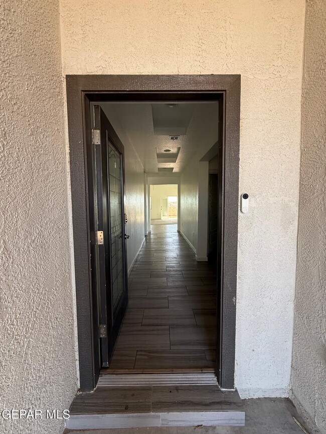 Building Photo - 11565 Leonor Duran St