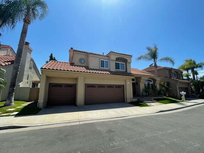 Foto del edificio - Charming 3-Bedroom Home in Prime Irvine Lo...