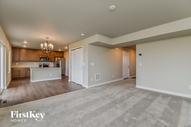 Foto del edificio - 10250 Luneth Dr