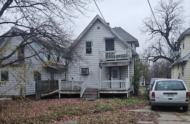 Building Photo - 1449 Walbridge Ave