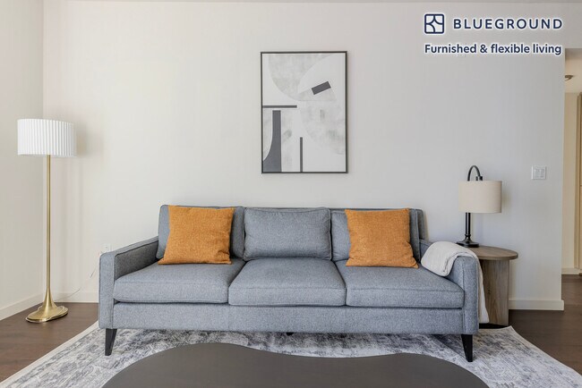 Building Photo - 650 E Capitol Ave