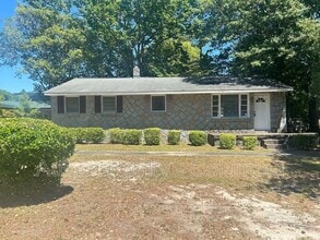 Building Photo - 1414 S Kilbourne Rd