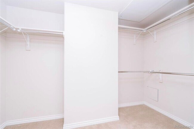 Building Photo - 8100 E Union Ave