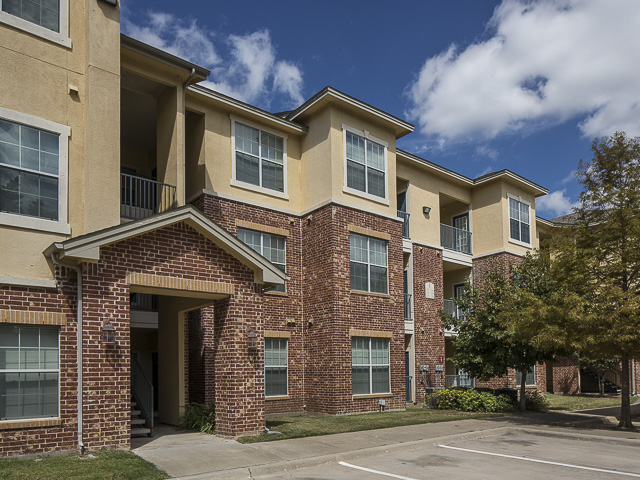 Bella Ruscello Luxury Apartment Homes Rentals - Duncanville, TX ...