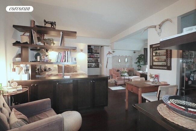 Foto del edificio - 100 W 12th St