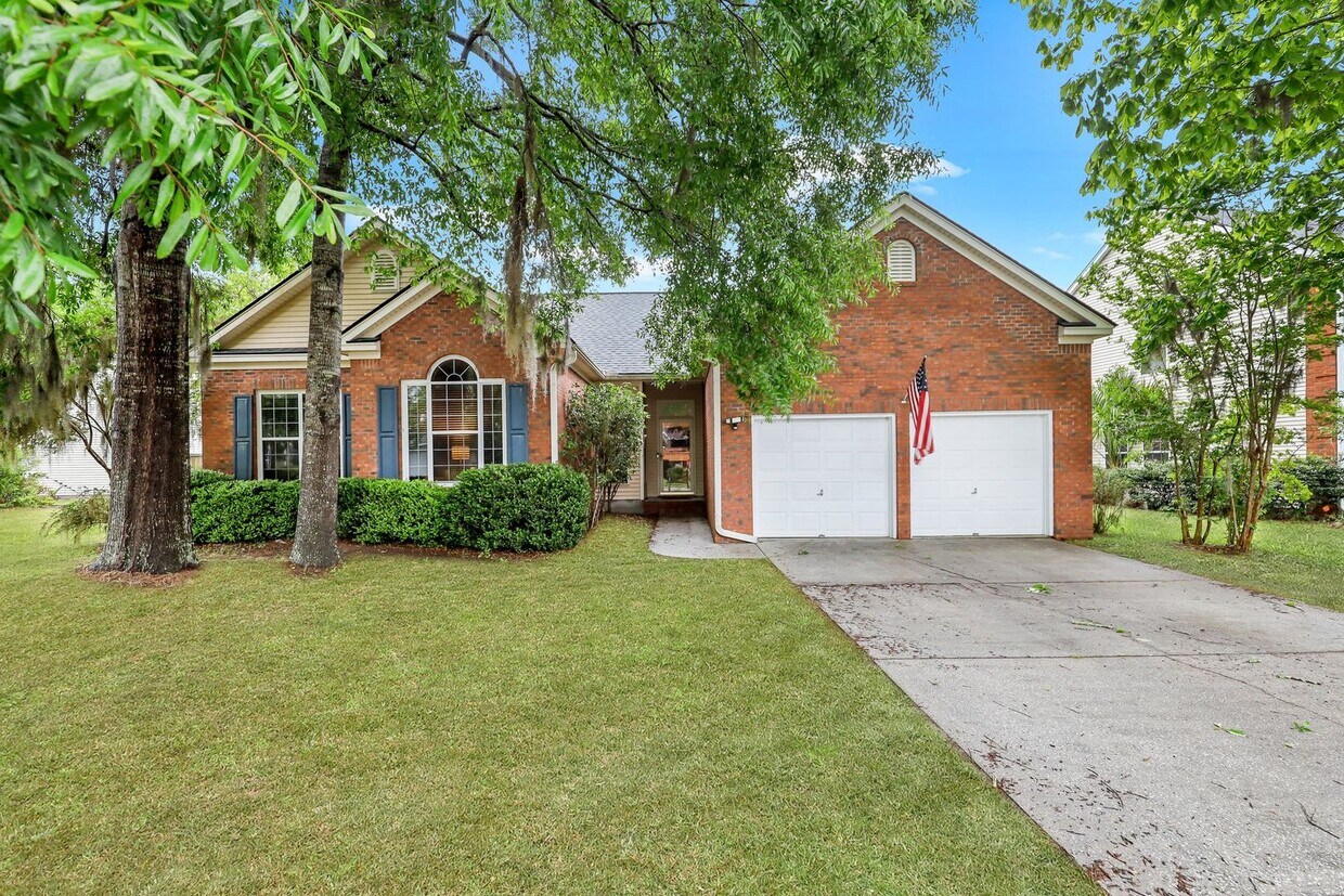 Newly Renovated 3 Bedroom in Village Gree... - Newly Renovated 3 Bedroom  in Village Gree...