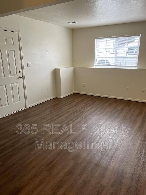 Foto del edificio - 3625 Centennial Cir