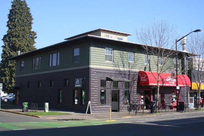 Alder Street View - 812 E 12th Ave Apartments