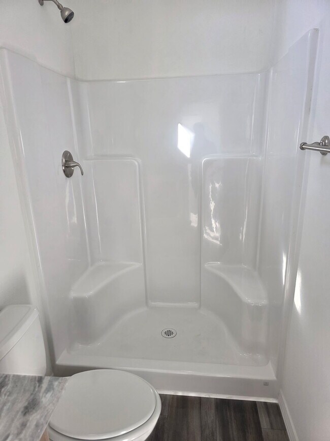 Building Photo - 2805 Alta Dr