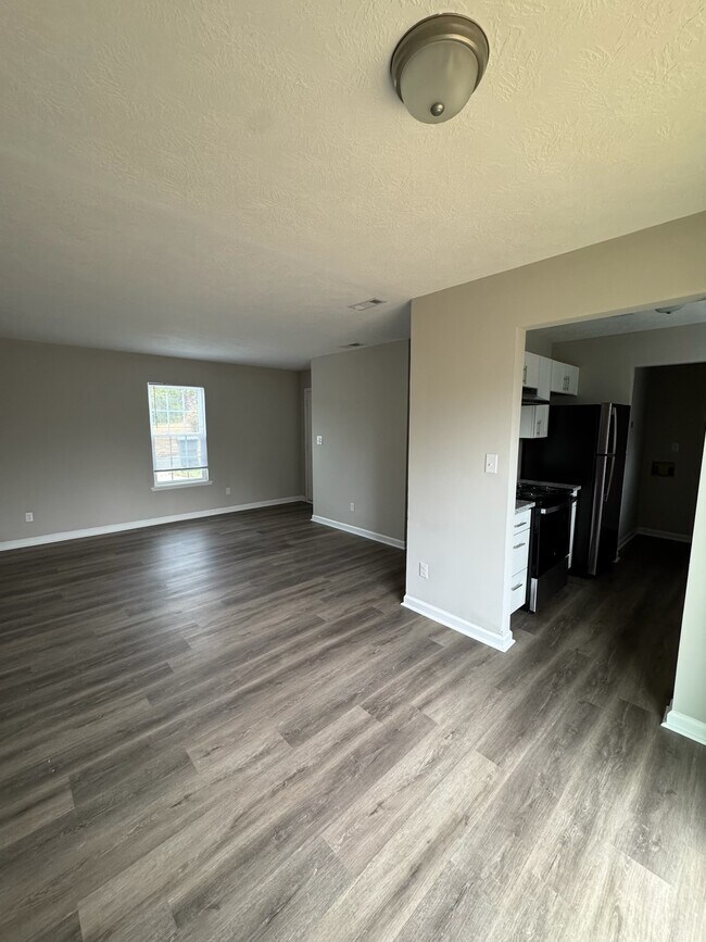 Living Room - 2114 Vandivere Rd