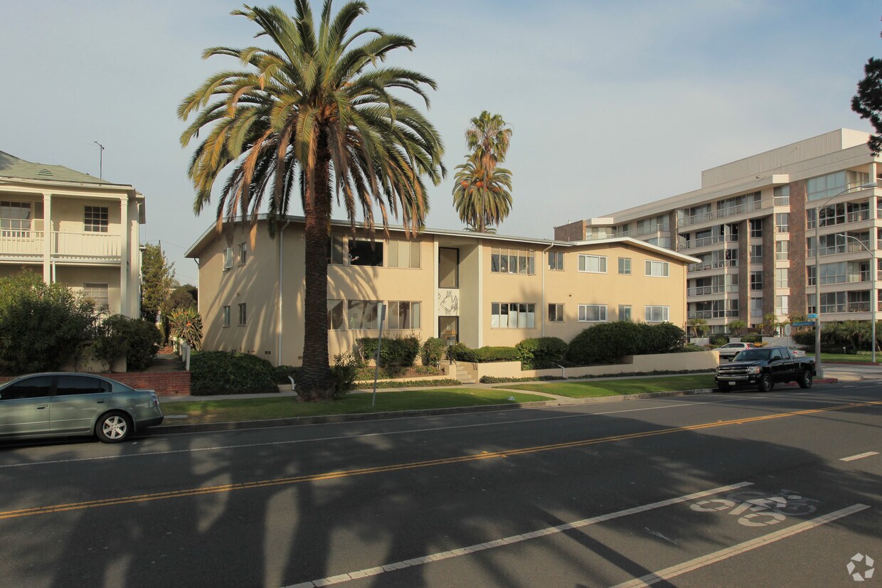 Building Photo - 433 Ocean Ave