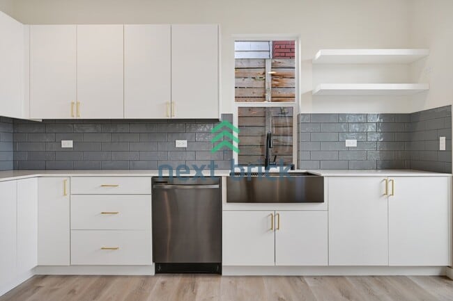 Building Photo - Modern Northwest-Danish Inspired Townhome with Standalone Cottage Feel in Seattle’s Central District