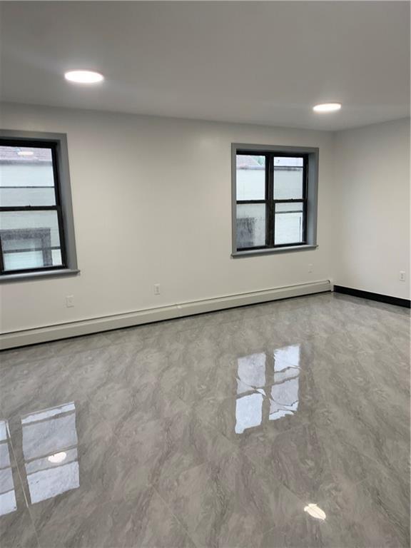 Foto del edificio - 352 92nd St