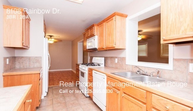 Building Photo - 8108 Rainbow Dr
