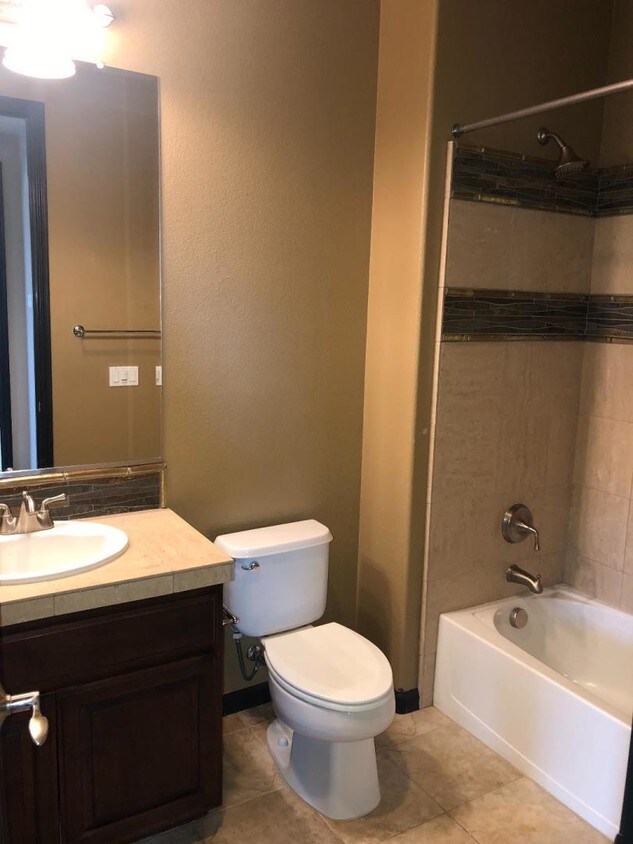 Foto principal - 2411 Greger St
