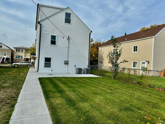 Foto del edificio - 3135 S 53rd Ave