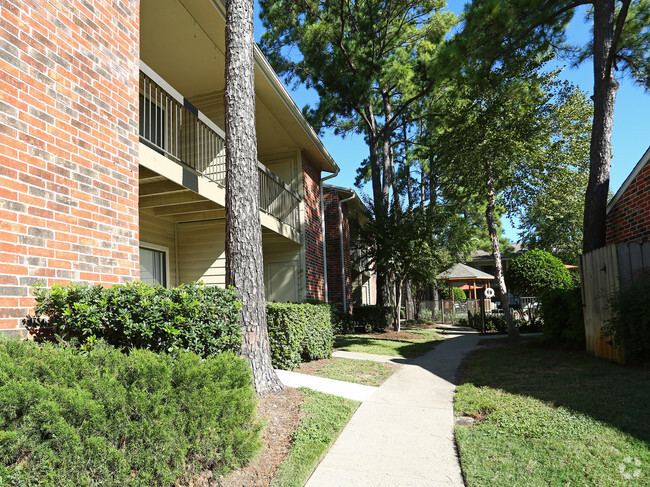 Building Photo - Westmount at London Park