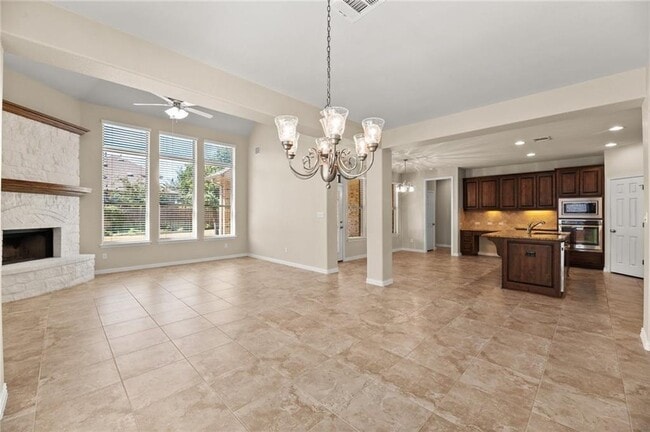 Building Photo - 410 Catalina Ln