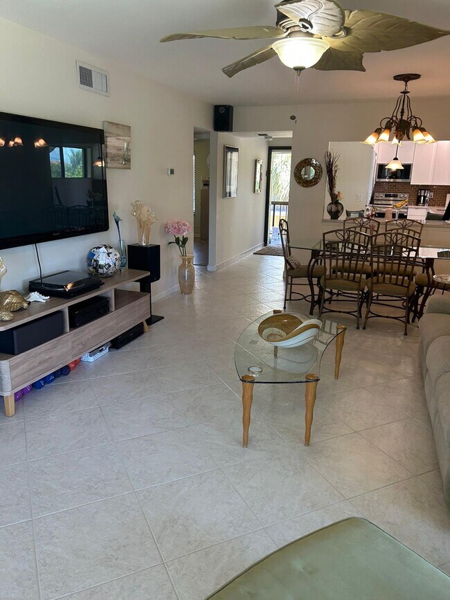 Foto del edificio - 159 NW 70th St