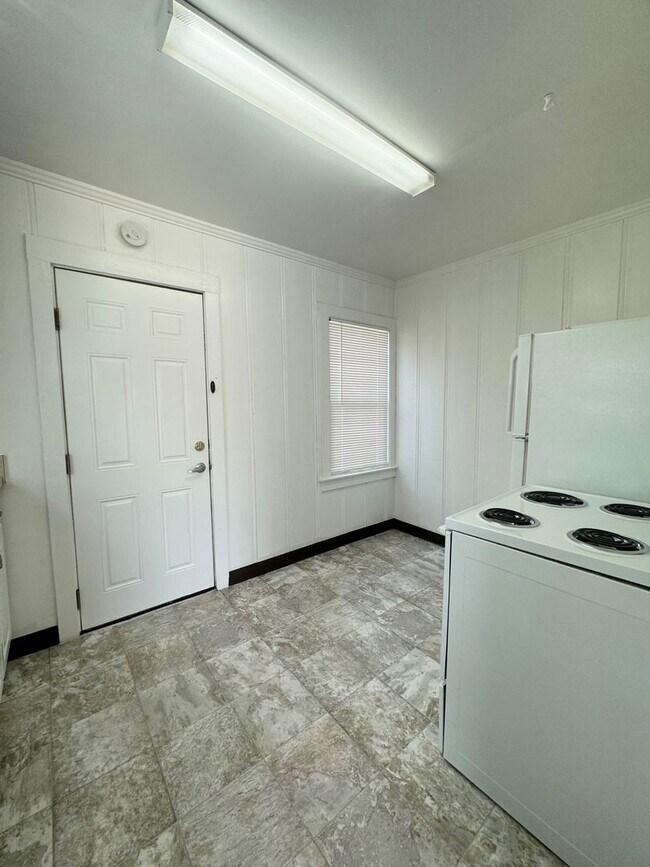 Foto del edificio - Quaint One Bedroom Duplex