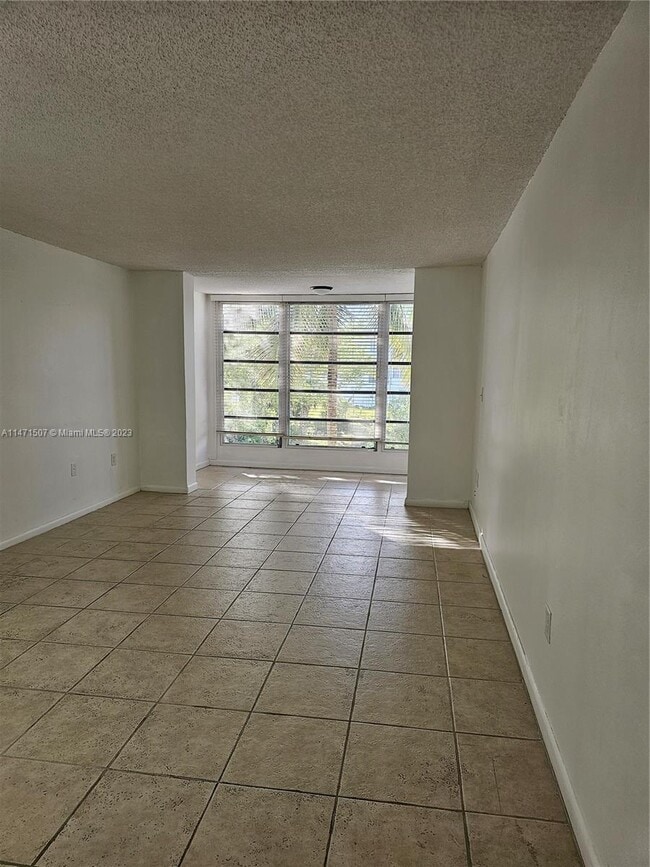 Building Photo - 8305 Sunrise Lakes Blvd