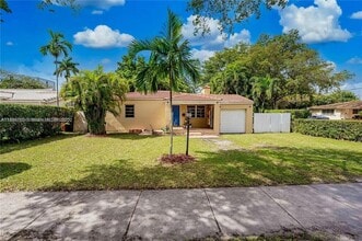Building Photo - 600 Minola Dr