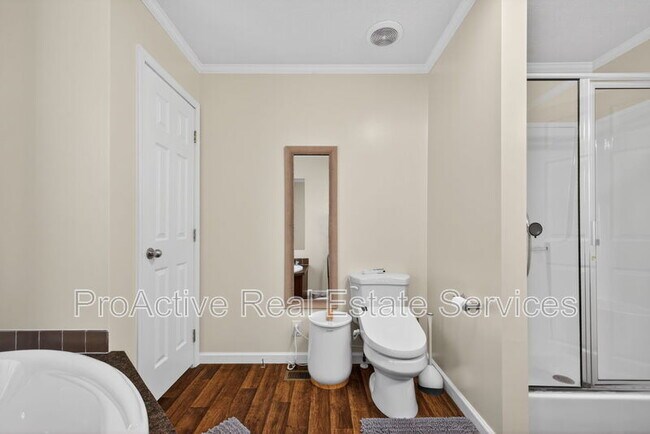 Foto del edificio - 1053 Pitchkettle Rd