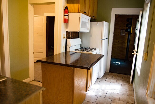 Foto del edificio - 1082-11