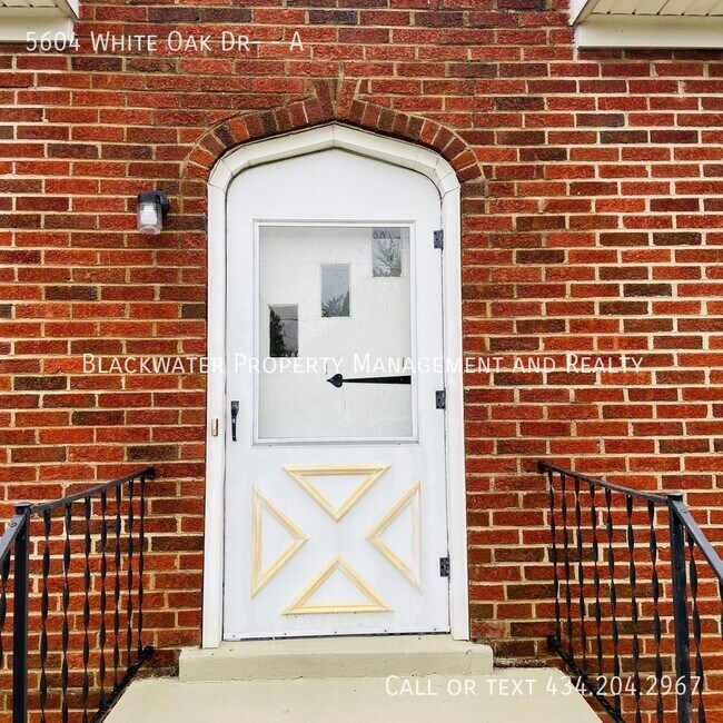 Foto del edificio - 5604 White Oak Dr