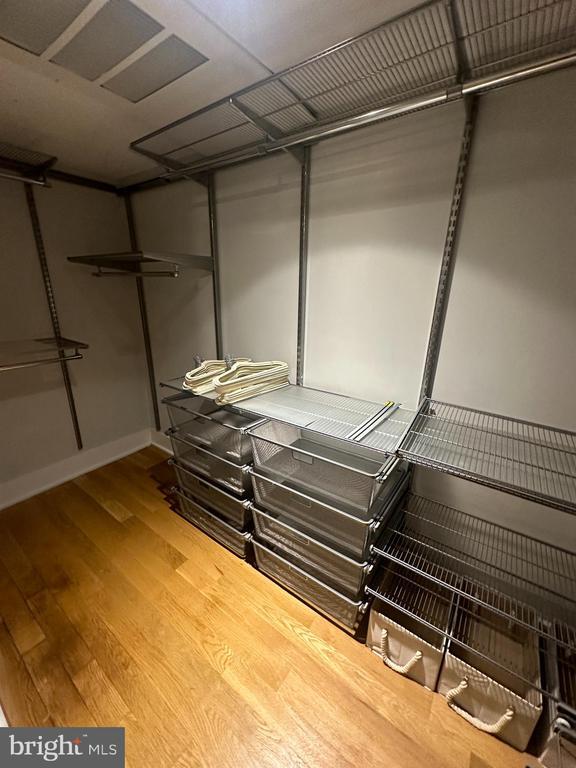 Building Photo - 1321 21st St NW