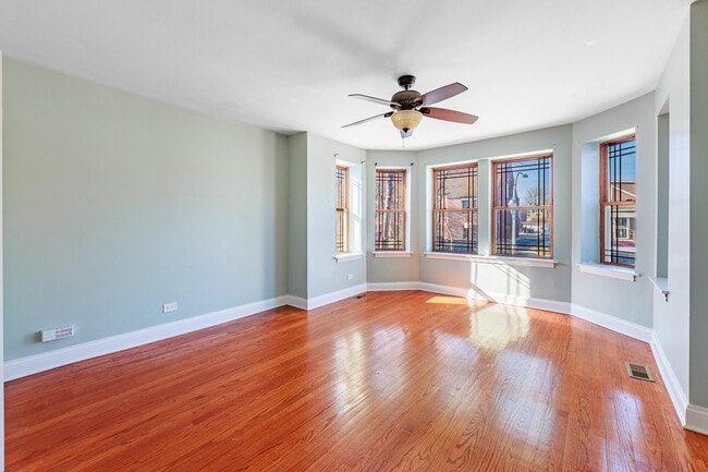 Foto del edificio - 6147 S Keeler Ave