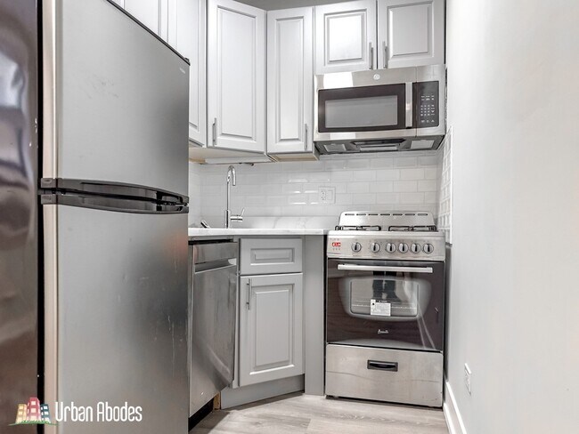 Foto del edificio - 503 W Belmont Ave