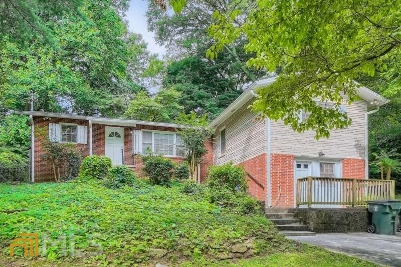 Primary Photo - 3762 Greenhill Dr
