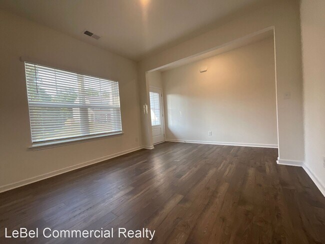 Building Photo - 3 br, 3 bath House - 567 Cliff St