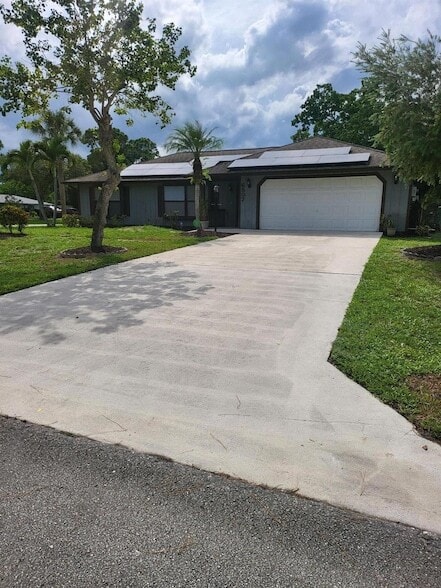 Building Photo - 6507 Green Dolphin St