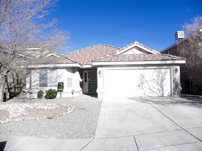 Building Photo - Great Single Story Home In Highly Desirabl...