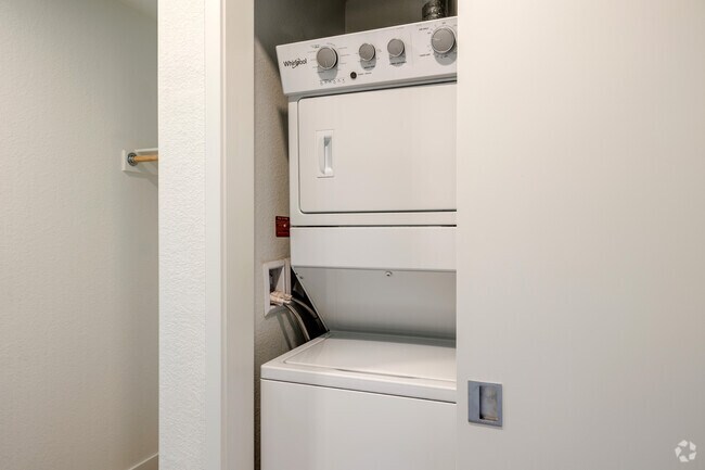 1HAB, 1BA - 699 ft² - S'PARK Apartments