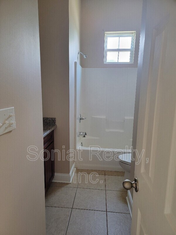 Building Photo - 7900 Redfish St
