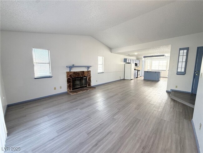 Foto del edificio - 5876 Filmore Ave