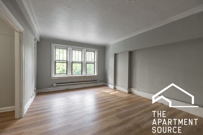 Building Photo - 1427 N Dearborn St