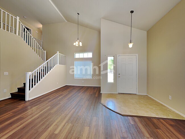 Foto del edificio - 25768 W Ashley Dr