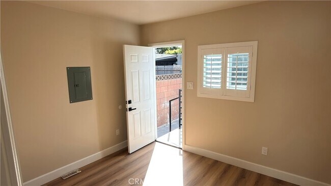 Foto del edificio - 910 E 77th St