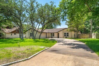 Building Photo - 3215 Sesbania Dr