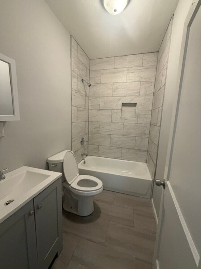 Foto del edificio - Mallory Duplex