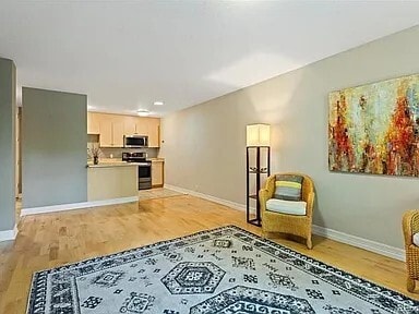 Foto del edificio - 2500 S York St