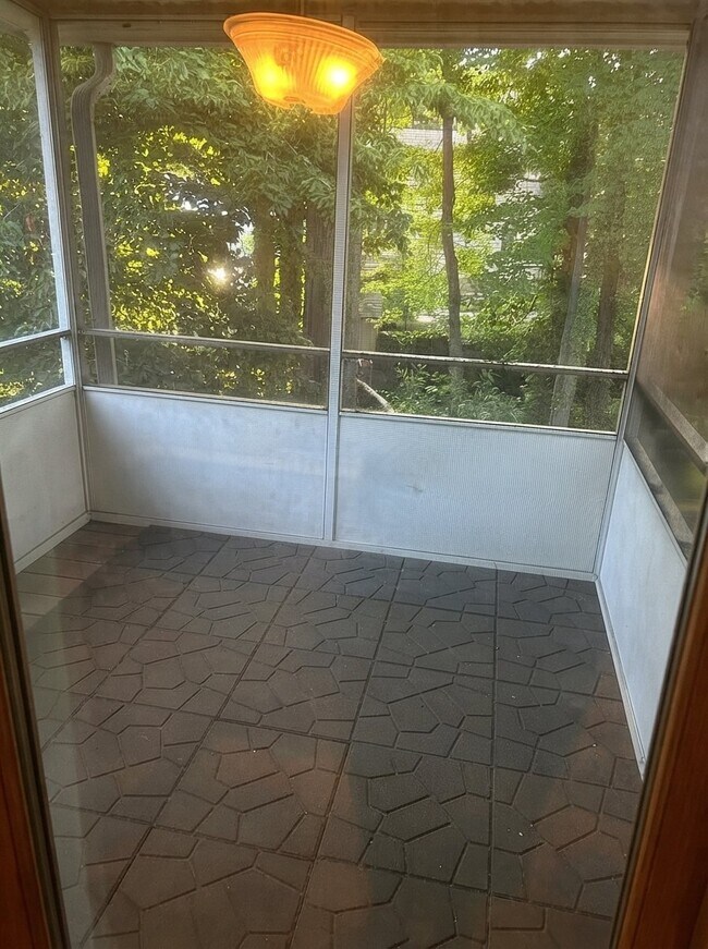 Foto del edificio - 9506 48th Pl