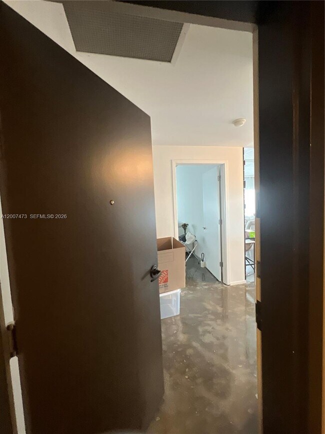 Foto del edificio - 3470 E Coast Ave