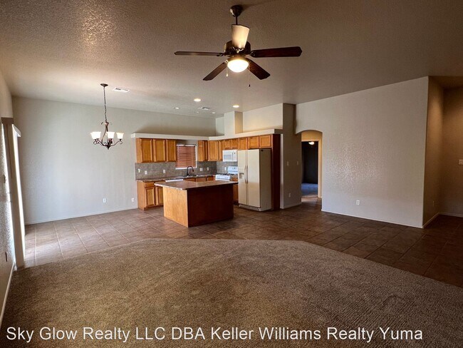 Building Photo - 3 br, 2 bath House - 11815 E. Alpha Way