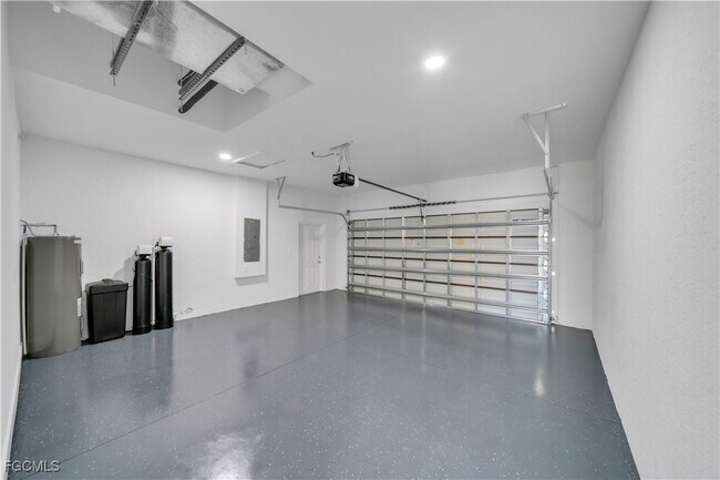 Foto del edificio - 3302 35th St W